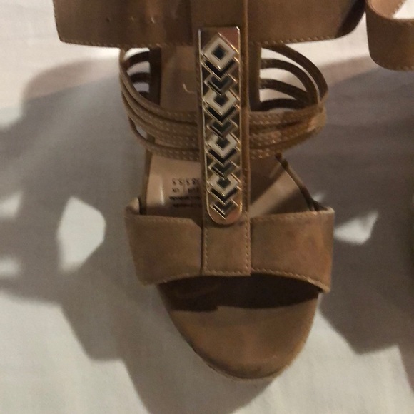 Wedges - Picture 2 of 4